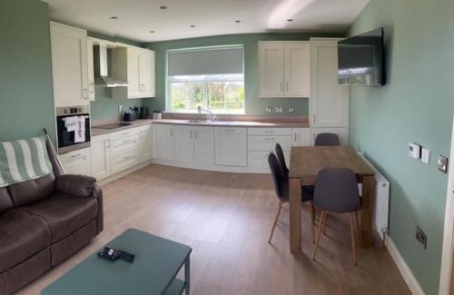 Omagh Apartment | Lakemount Lodge