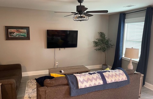 Cartersville Cottage | Lakepoint Sports Cottage