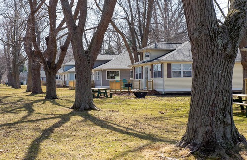 Madison-on-the-Lake House | LakePointe Shores #3 ~ 200 Feet Of Private Beach!
