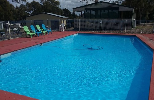 Kalimna RV Rental | Lakes Caravilla Caravan Park