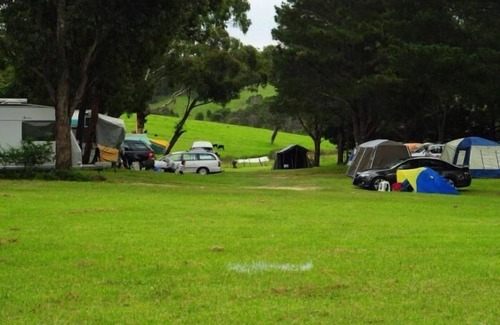Kalimna RV Rental | Lakes Caravilla Caravan Park