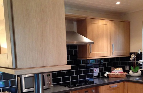 South Cerney Cabin | Lake’s End Lodge.