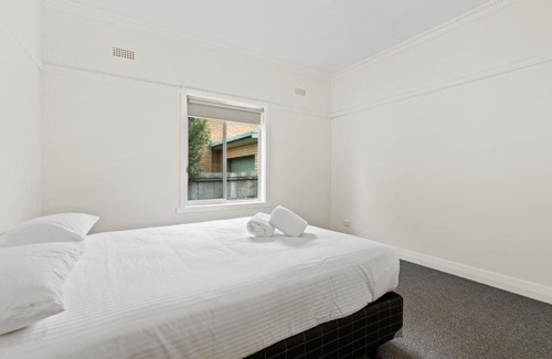 Lakes Entrance House | Lakes Intown