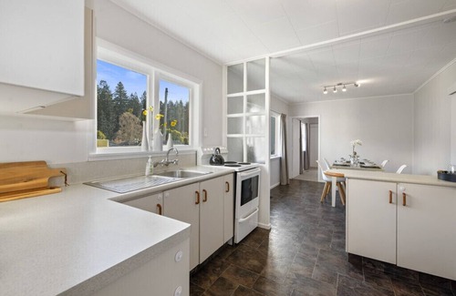 Lynmore House | Lakes or Redwood Forest.you choose