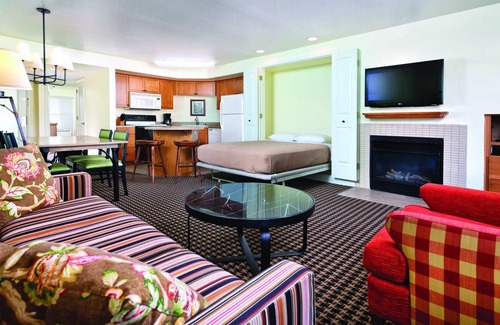 Angels Camp Resort | Lakes, rivers, fairs, golf … it’s all here!