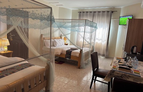 Entebbe Bed & Breakfast | lakeshore bed ad breakfast
