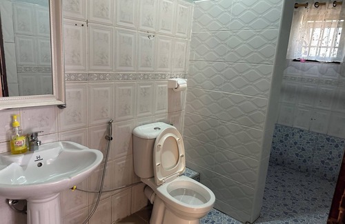 Entebbe Bed & Breakfast | lakeshore bed ad breakfast