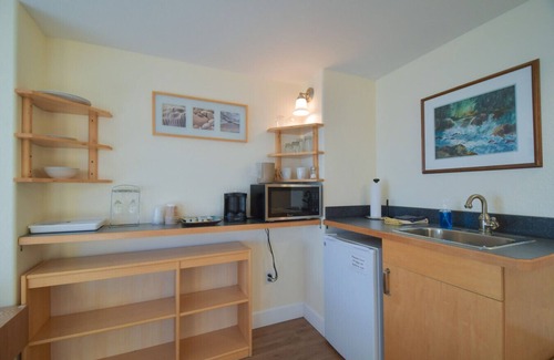 Homer Condo | Lakeshore Lodging Ocean Front Lodges