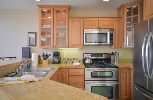 Homer Condo | Lakeshore Lodging Ocean Front Lodges