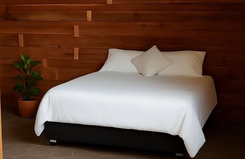 Madill Hotel | Lakeside 2BR Suite | Cozy & Comfortable Hotel Room at Texoma Shores Resort