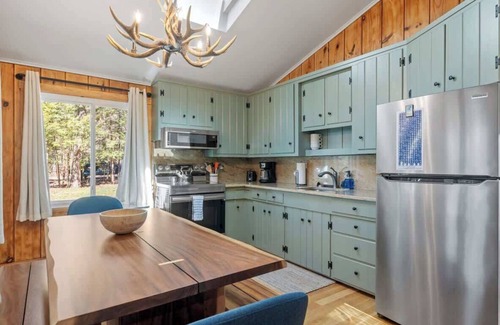Moultonborough House | Lakeside 3BR Retreat with Dock, Hot Tub - Sleeps 6