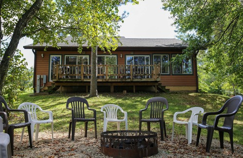 Tomah House | Lakeside cabin with Hot Tub and full kitchen! Sleeps up to 12 people.