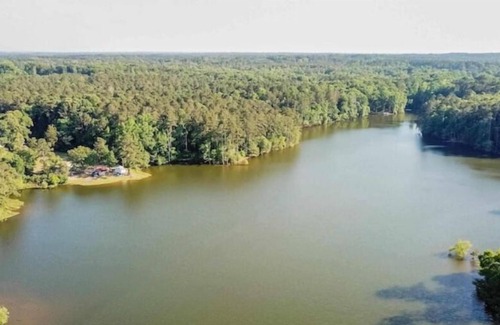 Leesville RV Rental | Lakeside Camp Site!