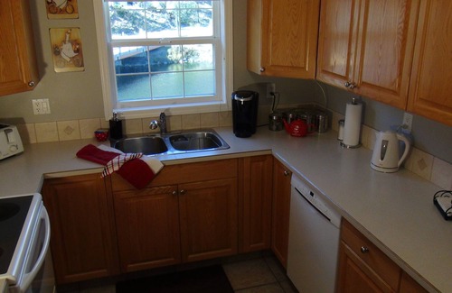 Okanagan-Similkameen Condo | Lakeside corner penthouse 2 bedroom 2 bathroom Sleeps up to 6 & has an elevator.