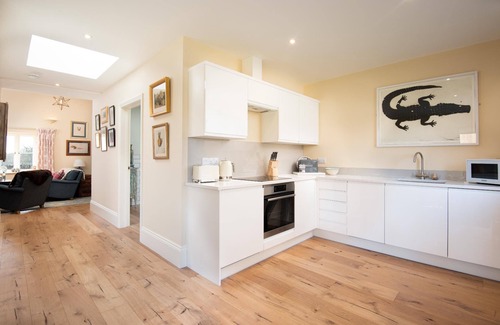Capheaton Cottage | Lakeside Cottage, Emily in Capheaton, Northumberland - sleeping 2 guests in one bedroom