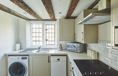 Nantwich Apartment | Lakeside Cottage - Luxury Cottages