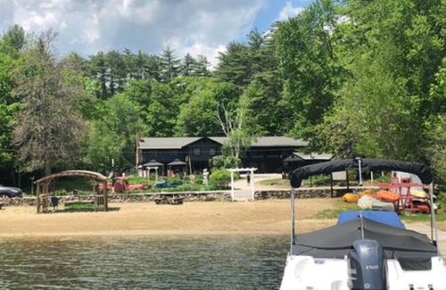 Ashland Cottage | Lakeside Cottage with Kitchen