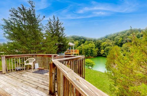 Sevierville House | Lakeside Dreams