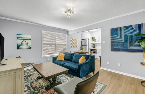 Northgate Apartment | Lakeside: First floor/King Beds