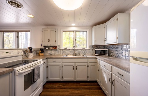 Gills Rock House | Lakeside Forest Retreat
