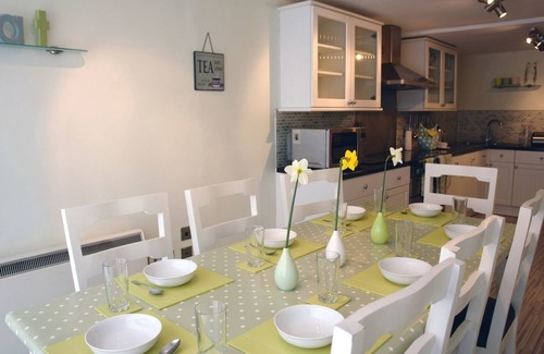 Torpoint Cottage | Lakeside