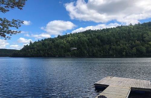 Val-des-Monts Cottage | Lakeside Getaway: Cozy Cottage with Pool Table, Spa & Steps from the Water!