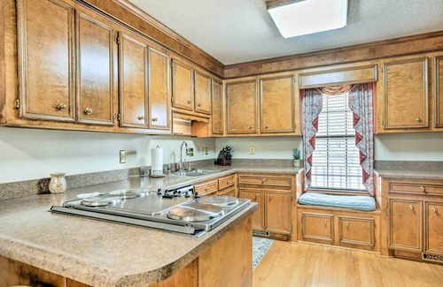 Moncks Corner House | Lakeside Happiness: Home on Lake Moultrie!