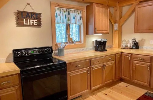 Denmark Cabin | Lakeside Haven - Ice fishing, Snowmobiling, Skiing