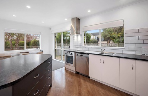 Wharewaka House | Lakeside Haven - Taupo Holiday Home