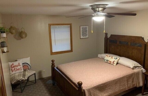 Logan Cabin | Lakeside Hideaway a spacious lodge with a lake view close to local attractions.