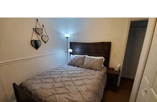 Stendal Cottage | Lakeside Home near Santa Claus & Holiday World