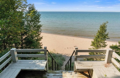 Harbor Springs House | Lakeside Home with Panoramic Views of Lake Michigan!