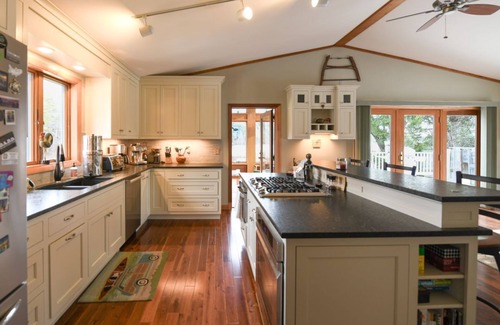 Oxford House | Lakeside Home with 450 feet of Private waterfront on Thompson Lake