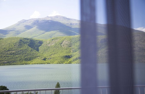 Kosovo Hotel | Lakeside Hotel