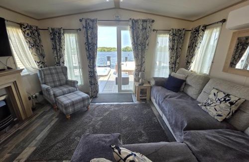 Tattershall House | Lakeside Lodge - Jet Ski Lake