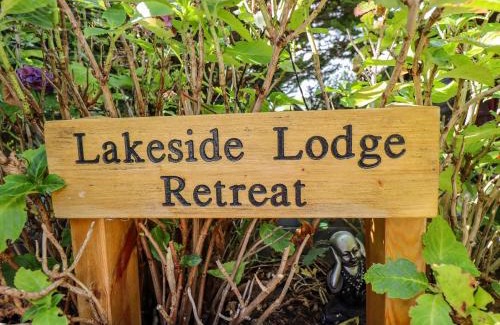 Tattershall House | Lakeside Lodge Retreat