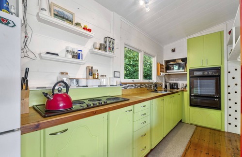 Lake Tarawera House | Lakeside Lookout - Lake Tarawera Holiday Home