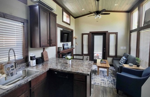 Ten Mile House | Lakeside! - Our Sunfish Tiny-Home