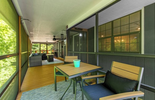 Dandridge House | Lakeside Paradise Escape/Jet Ski & Kayak Adventure
