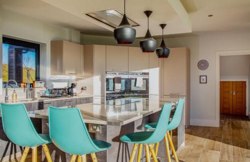 Holworth House | Lakeside property with spa access on a nature reserve Sandpiper BV13