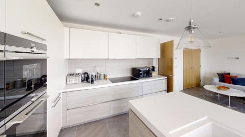 Holworth House | Lakeside property with spa access on a nature reserve Beaumont Village 25 BV25