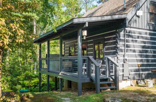 Pittman Center House | Lakeside Rendezvous by Stony Brook Cabins
