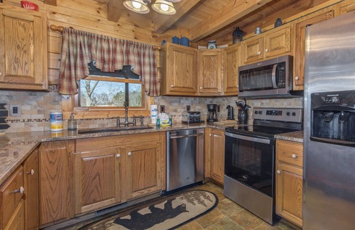 Dandridge Cabin | Lakeside Rest