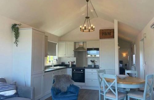 Filey House | Lakeside Retreat at The Bay Filey, sleeps 4, 2 non-shedding dogs welcome for free