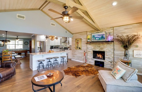Higden House | Lakeside Retreat on 10 Secluded Wooded Acres at the Raccoon Lakehouse