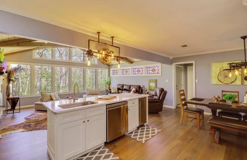 Higden House | Lakeside Retreat on 10 Secluded Wooded Acres at the Raccoon Lakehouse