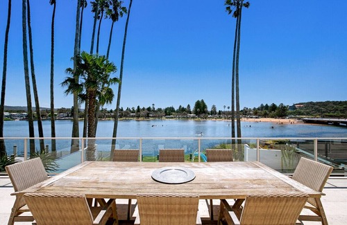 Narrabeen House | Lakeside Retreat - Waterfront
