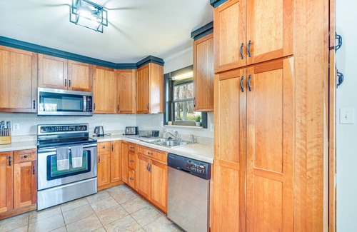 Spring City House | Lakeside Spring City Home: Private Boat Ramp!