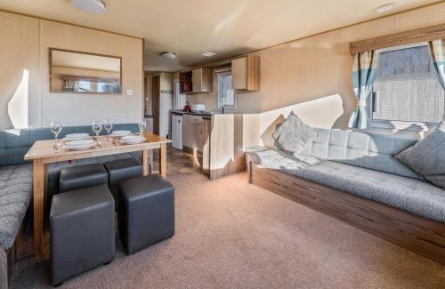 Grimsby Resort | Lakeside, Thorpe Park Cleethorpes Static Caravan