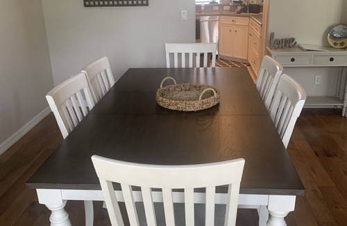 Sarasota House | Lakeside vacation awaits